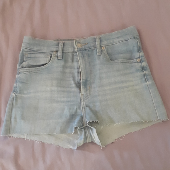 Levi's cutoffs - Picture 2 of 4